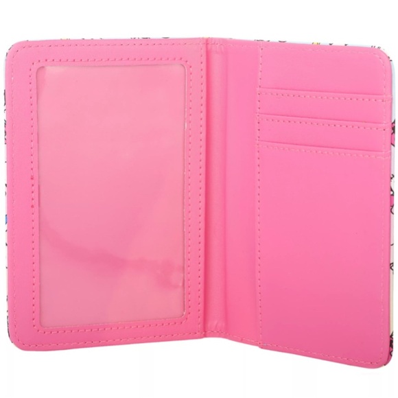 Hello Kitty Kids Travel Set - Pink and Yellow - Picture 5 of 9